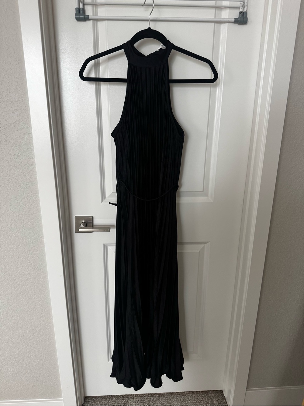 PinkBlush
Maternity Pleated Halter Dress